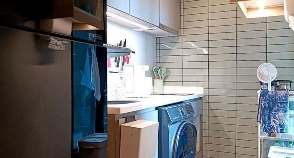For sale 2 bedrooms condo in Huai Khwang, Bangkok