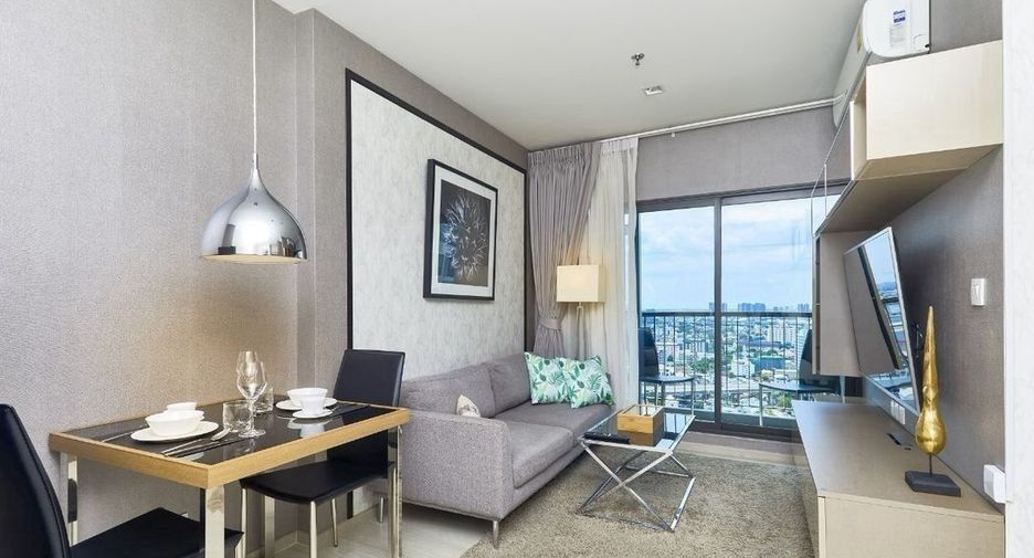 For rent 2 bedrooms condo in Khlong Toei, Bangkok