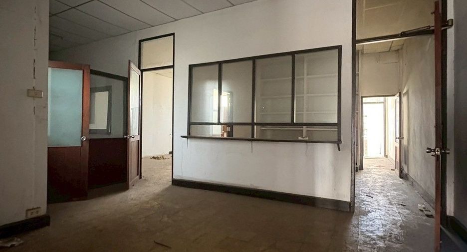 出租 商业空间 在 Khlong Toei, 曼谷