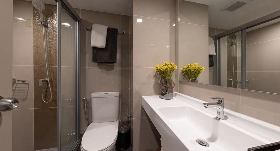 For sale 1 bed condo in Huai Khwang, Bangkok