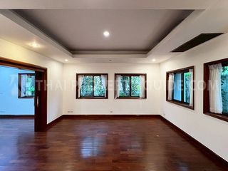 À louer 4 chambres maison à Pak Kret, Nonthaburi