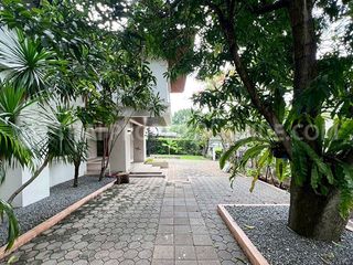 À louer 4 chambres maison à Pak Kret, Nonthaburi