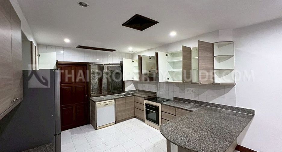 For rent 4 bedrooms house in Pak Kret, Nonthaburi