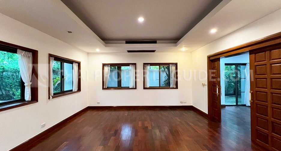 For rent 4 bedrooms house in Pak Kret, Nonthaburi