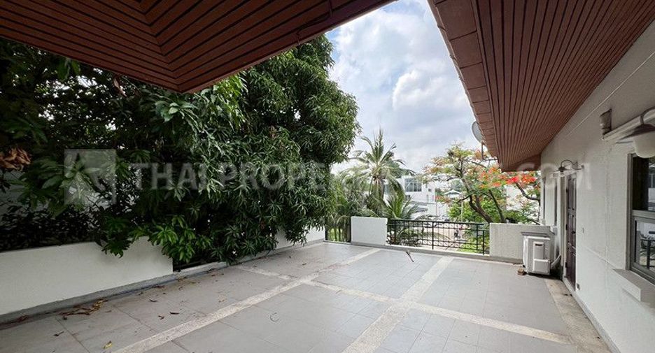 For rent 4 bedrooms house in Pak Kret, Nonthaburi