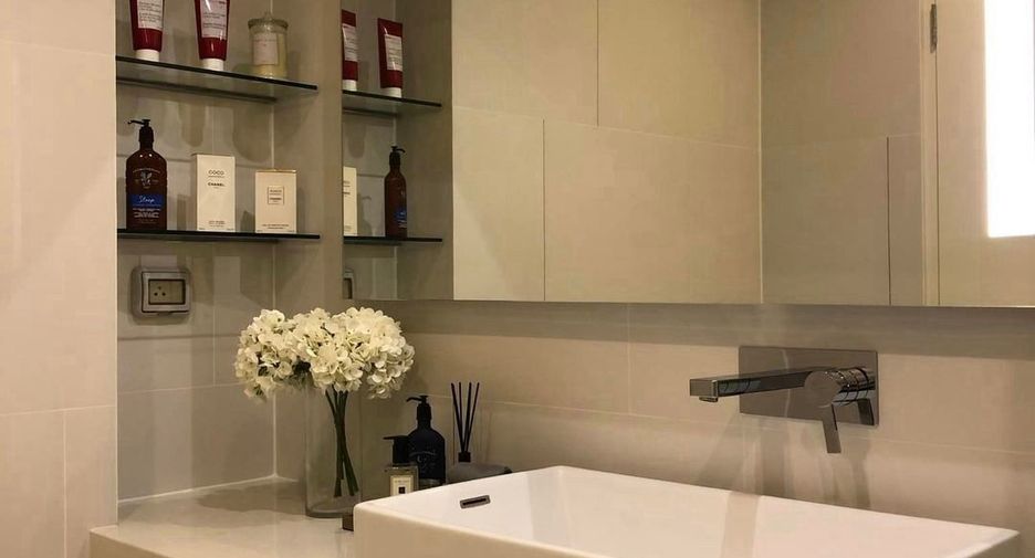 For rent 1 bed condo in Sathon, Bangkok