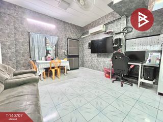 For sale 2 bedrooms townhouse in Mueang Samut Prakan, Samut Prakan