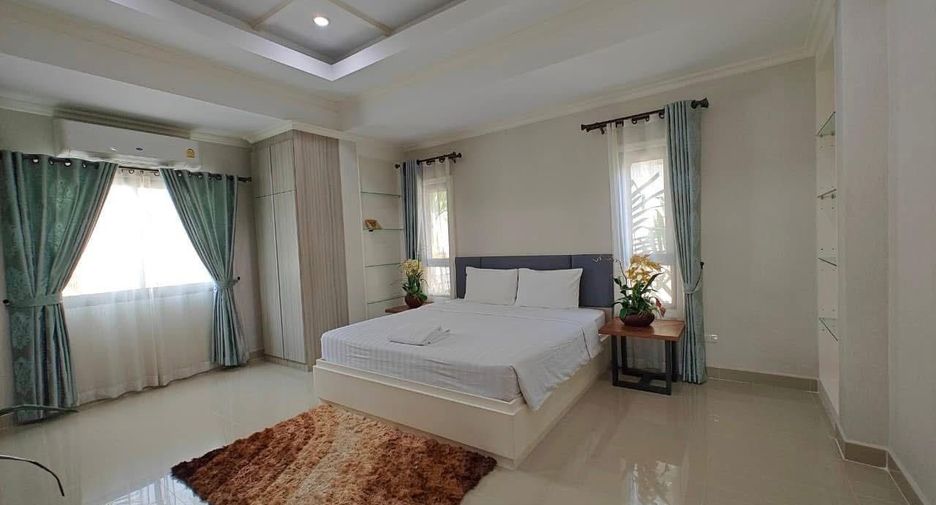 Casa en alquiler y en venta de 4 habitaciones en Huay Yai, Pattaya
