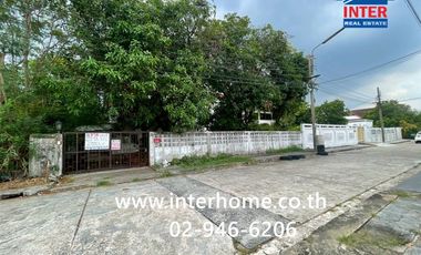 For sale 3 bedrooms house in Khan Na Yao, Bangkok
