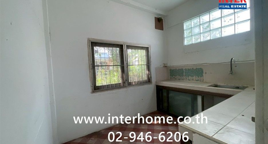 À vendre 3 chambres maison à Khan Na Yao, Bangkok