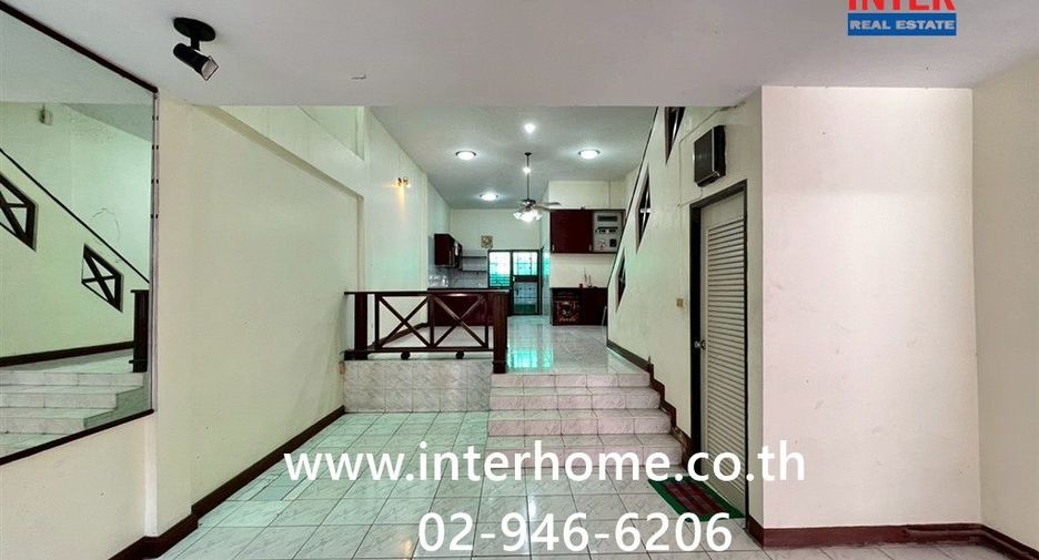 For sale 4 bedrooms townhouse in Bang Bon, Bangkok