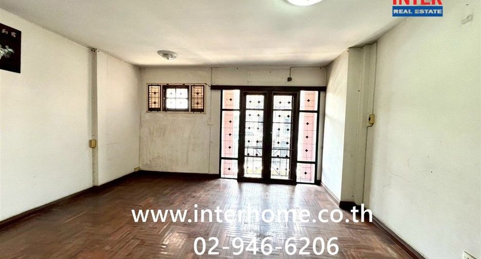 For sale 4 bedrooms townhouse in Bang Bon, Bangkok