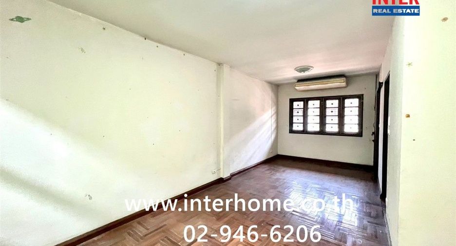 For sale 4 bedrooms townhouse in Bang Bon, Bangkok
