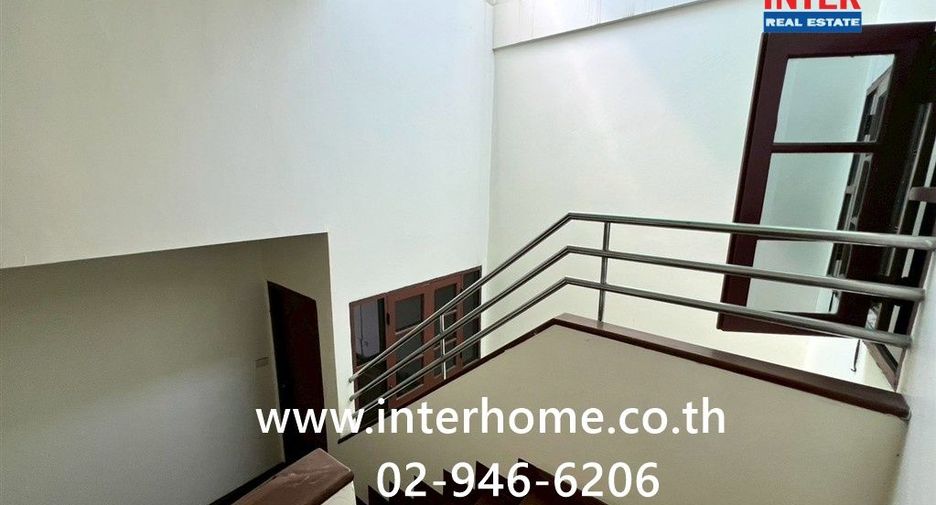 For sale 4 bedrooms townhouse in Bang Bon, Bangkok
