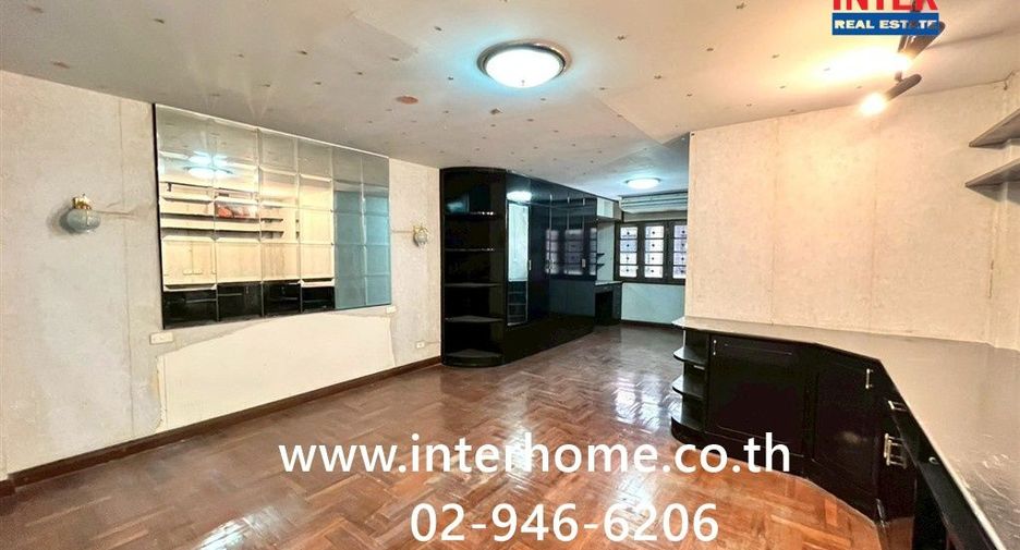 For sale 4 bedrooms townhouse in Bang Bon, Bangkok