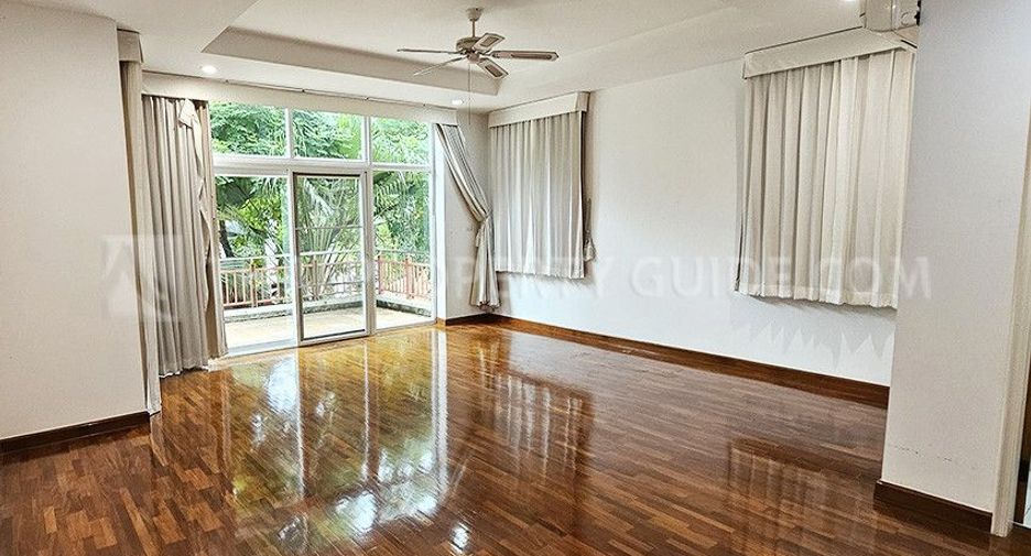 For rent 5 bedrooms house in Pak Kret, Nonthaburi