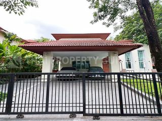 For rent 5 bedrooms house in Pak Kret, Nonthaburi