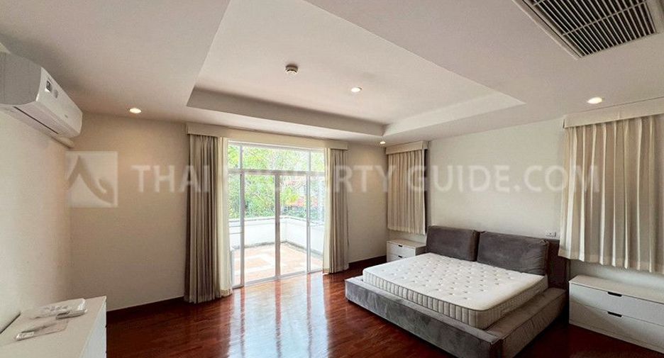 For rent 5 bedrooms house in Pak Kret, Nonthaburi