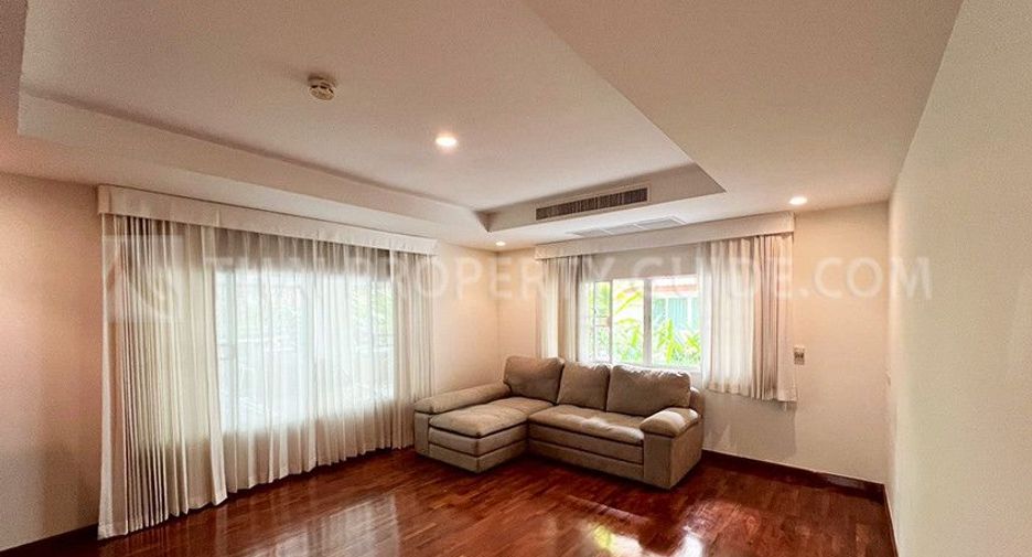 For rent 5 bedrooms house in Pak Kret, Nonthaburi