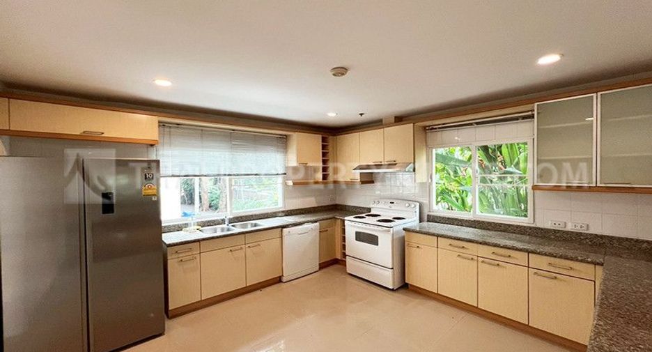 For rent 5 bedrooms house in Pak Kret, Nonthaburi