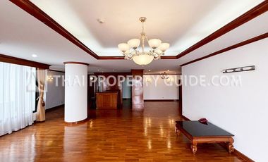 For rent 3 bedrooms condo in Yan Nawa, Bangkok