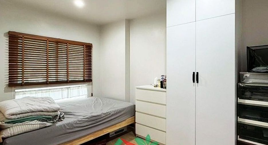 For sale 1 bed condo in Phaya Thai, Bangkok