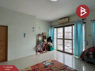 Casa adosada en venta de estudio en Krathum Baen, Samut Sakhon