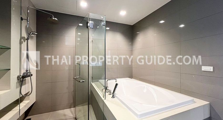 Apartamento en alquiler de 4 habitaciones en Sathon, Bangkok