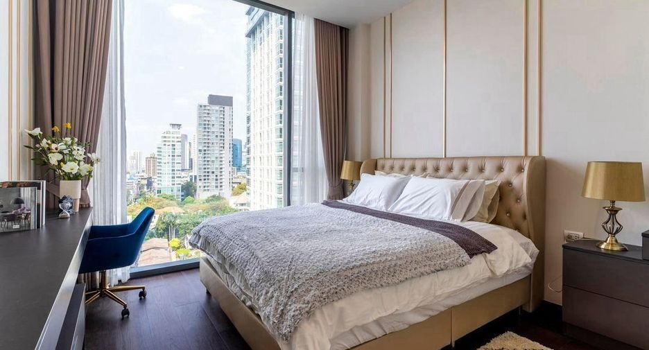 For rent 2 bedrooms condo in Khlong Toei, Bangkok