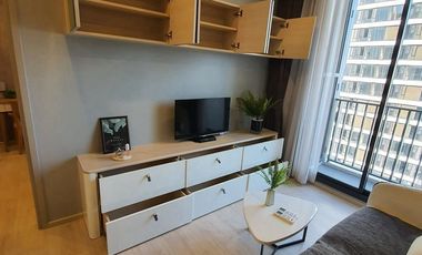 For rent and for sale 1 bed condo in Watthana, Bangkok
