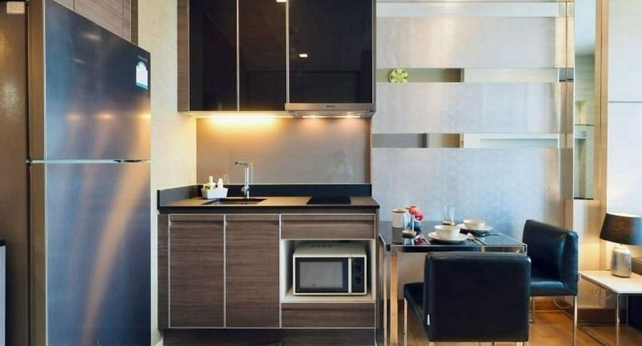 For rent 1 bed condo in Khlong Toei, Bangkok