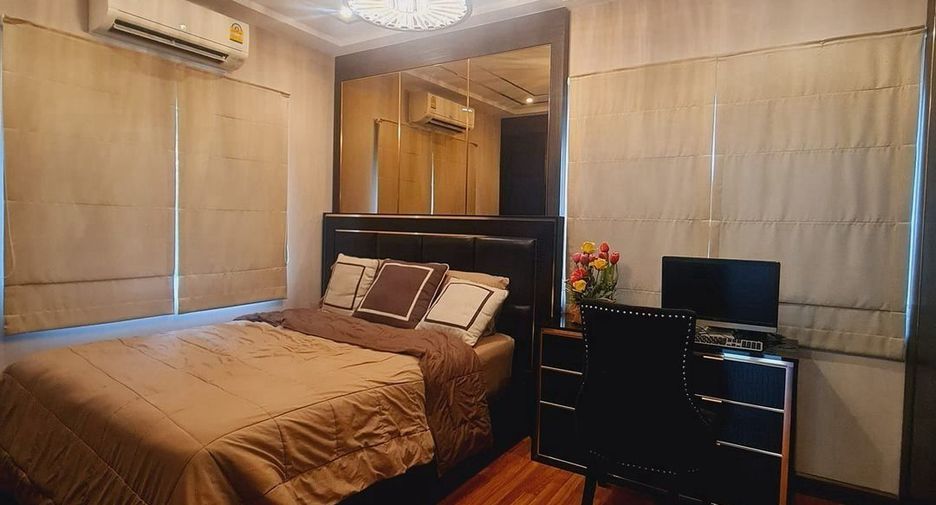 Casa en venta de 4 habitaciones en Bang Khae, Bangkok