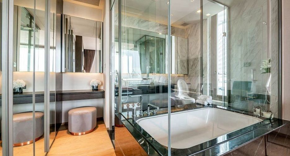 For rent and for sale 1 bed condo in Sathon, Bangkok