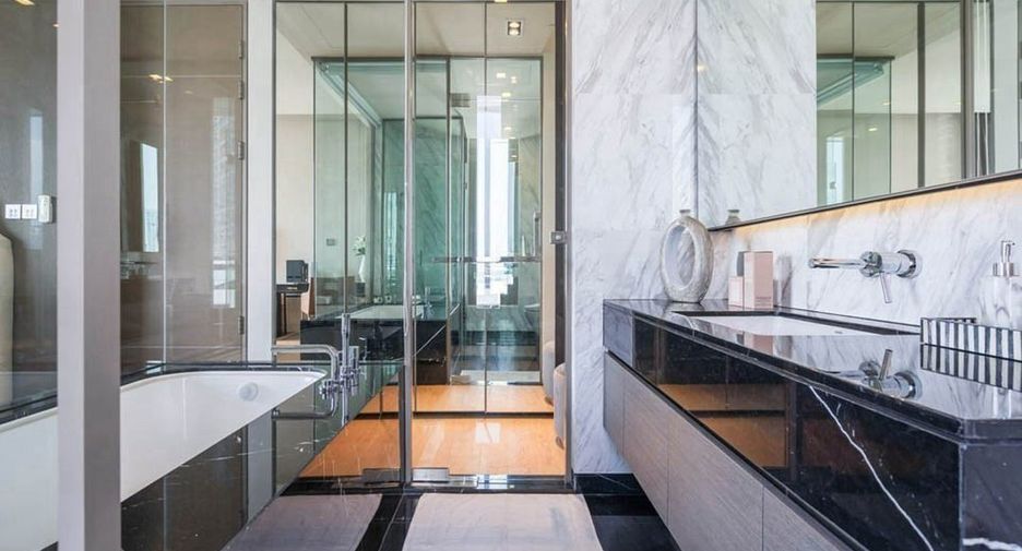 For rent and for sale 1 bed condo in Sathon, Bangkok