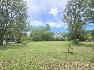 出售 土地 在 Bang Lamung, Chon Buri