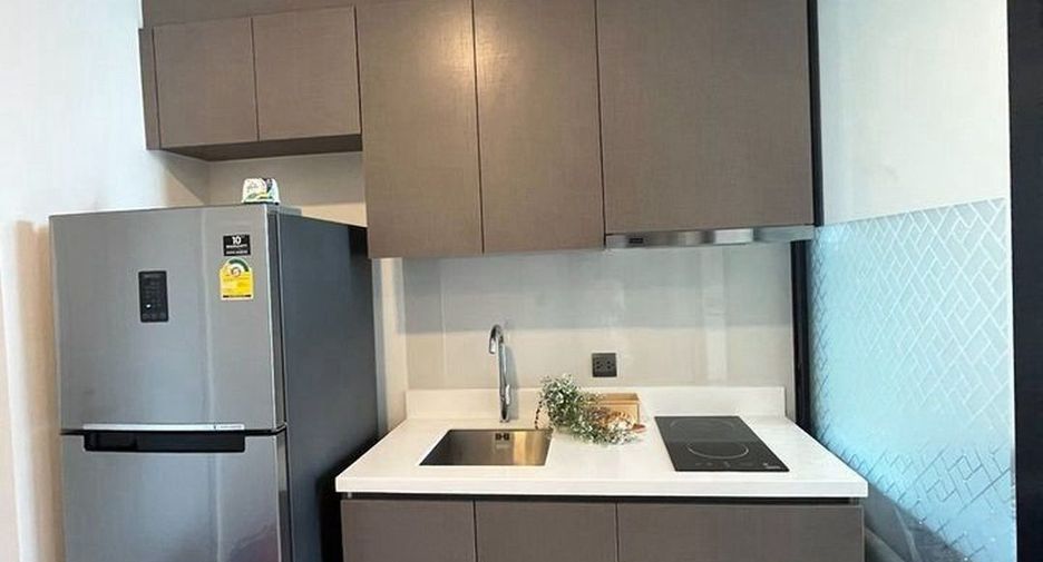 For rent 1 bed condo in Watthana, Bangkok