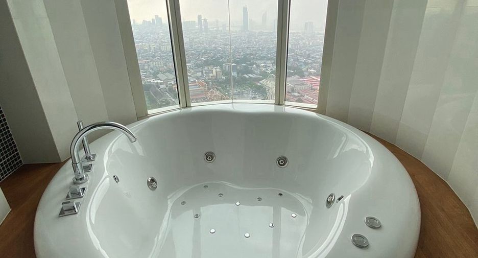For rent and for sale 4 bedrooms condo in Bang Kho Laem, Bangkok