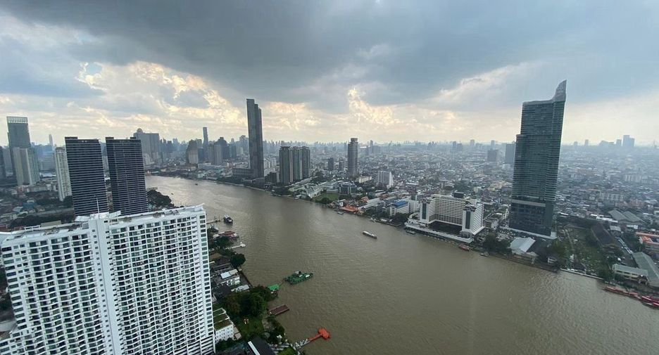 For rent and for sale 4 bedrooms condo in Bang Kho Laem, Bangkok