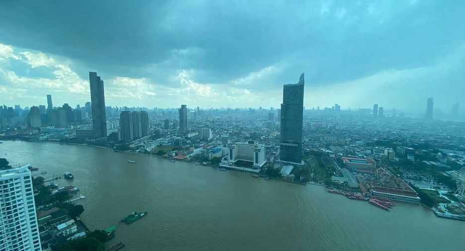 For rent and for sale 4 bedrooms condo in Bang Kho Laem, Bangkok