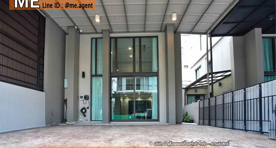 For sale 3 bedrooms townhouse in Suan Luang, Bangkok