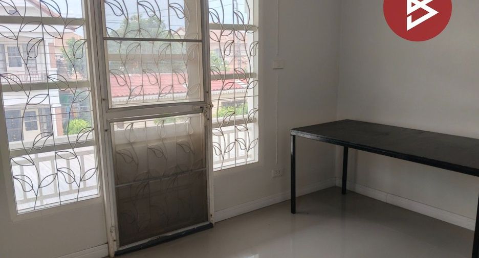 For sale 5 bedrooms house in Khlong Sam Wa, Bangkok