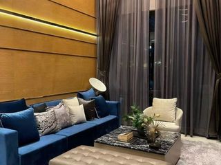 For sale 5 bedrooms house in Wang Thonglang, Bangkok
