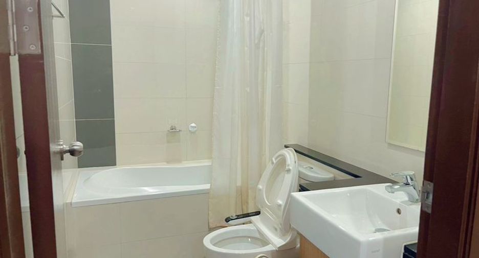 For rent and for sale 3 bedrooms condo in Si Racha, Chonburi