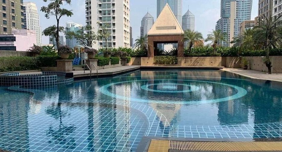 Wohnung zur Miete mit 2 Zimmer in Pathum Wan, Bangkok