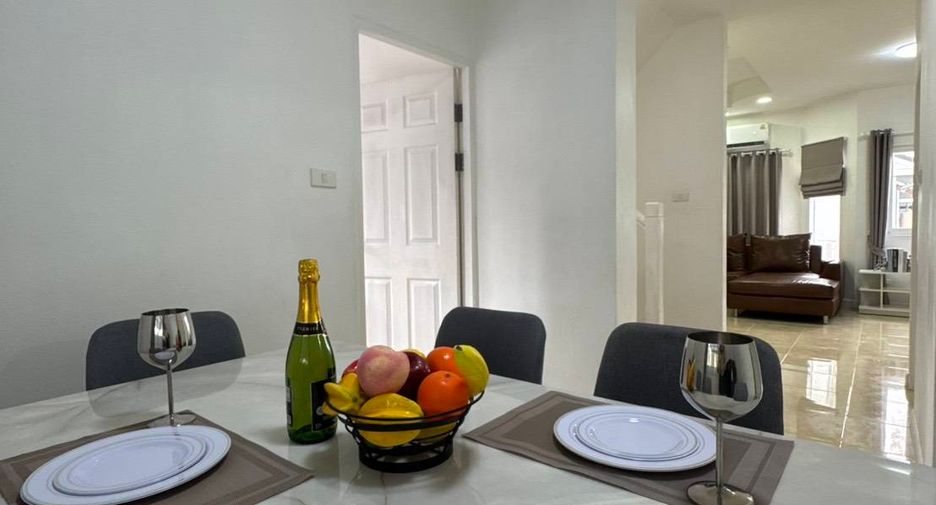 For rent 4 ベッドルーム house in San Sai, Chiang Mai