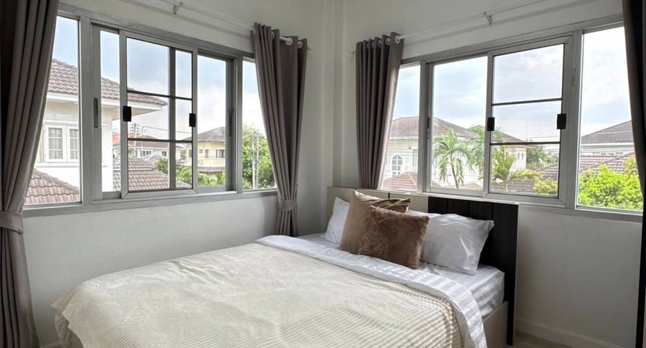For rent 4 ベッドルーム house in San Sai, Chiang Mai