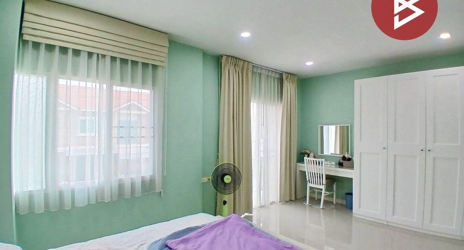 Reihenhaus zum Kauf mit 3 Zimmer in Bang Phli, Samut Prakan