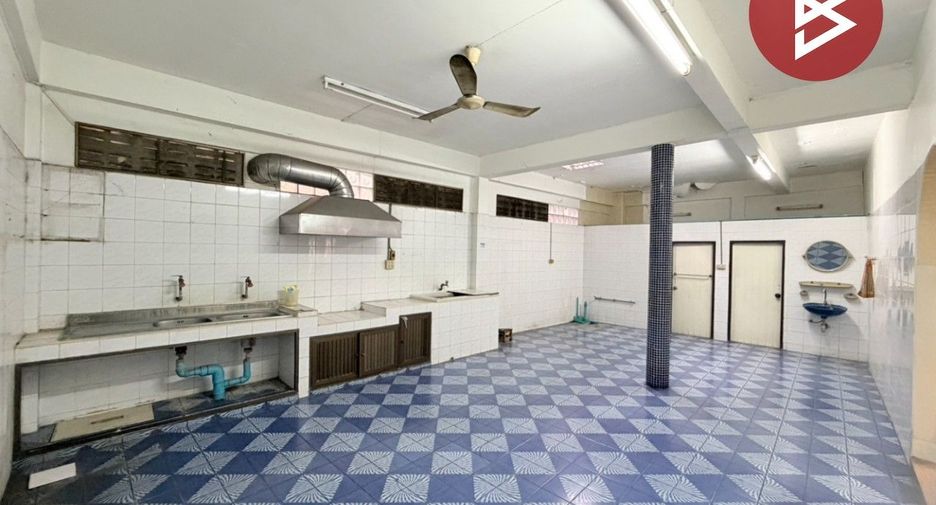 For sale 4 bedrooms townhouse in Rat Burana, Bangkok