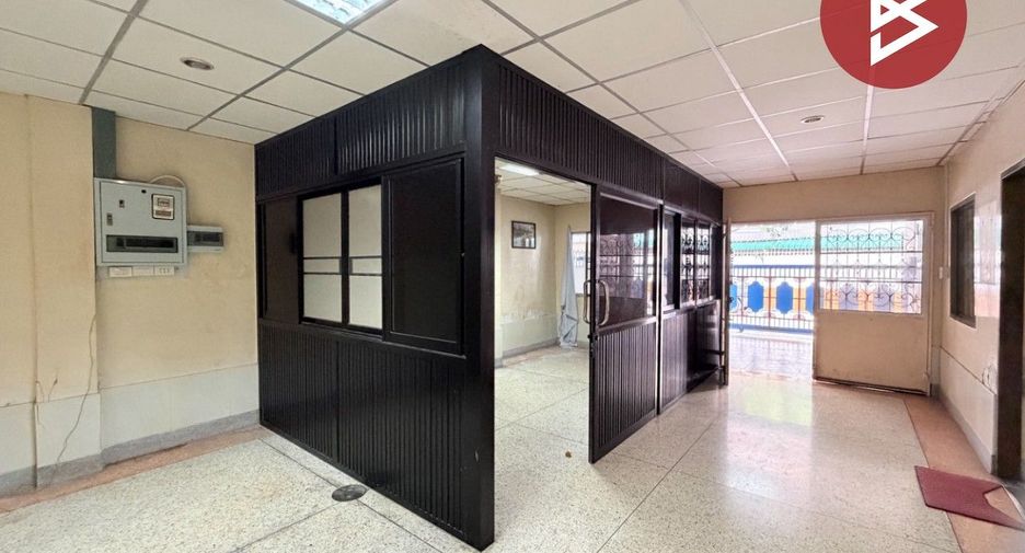 For sale 4 bedrooms townhouse in Rat Burana, Bangkok