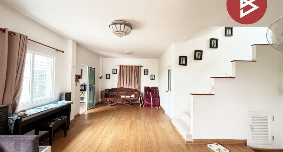 For sale 4 bedrooms house in Nong Chok, Bangkok